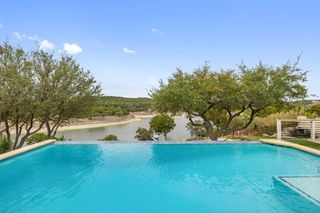821 S Angel Light DR, Spicewood, TX 78669