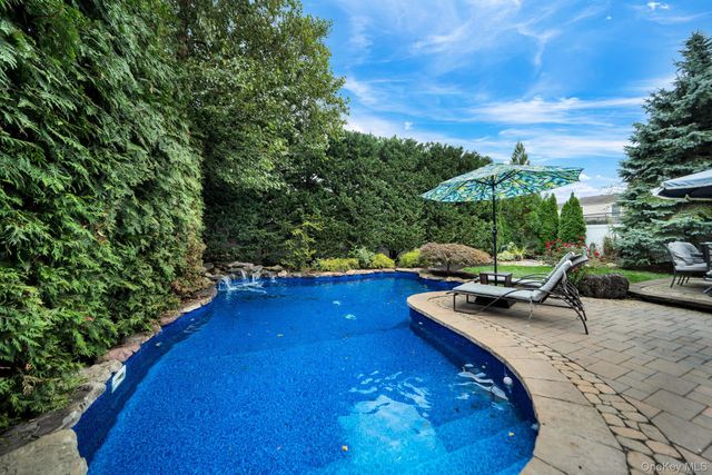2817 Riverside Drive, Wantagh, NY 11793