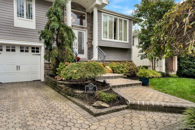 2817 Riverside Drive, Wantagh, NY 11793