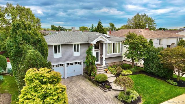 2817 Riverside Drive, Wantagh, NY 11793