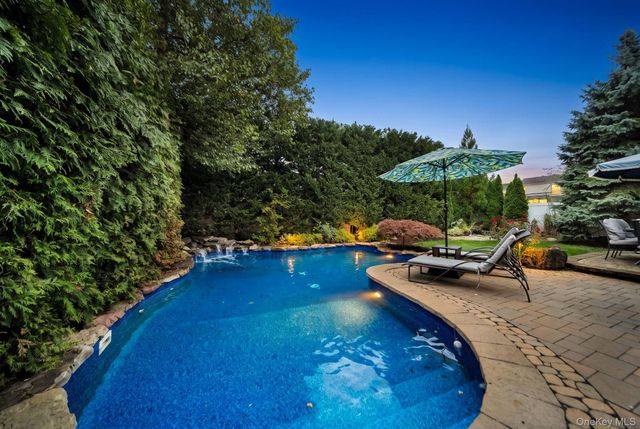 2817 Riverside Drive, Wantagh, NY 11793
