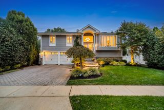 2817 Riverside Drive, Wantagh, NY 11793