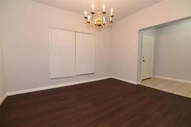 6807 Turtlewood Drive, Houston, TX 77072