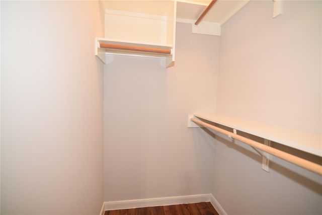 6807 Turtlewood Drive, Houston, TX 77072