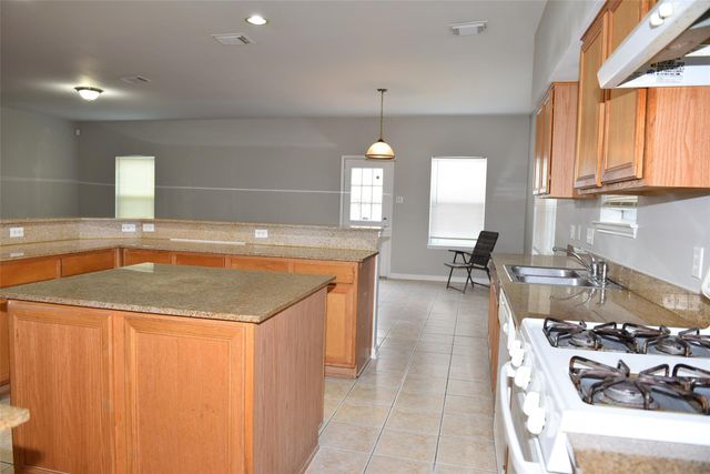 6807 Turtlewood Drive, Houston, TX 77072