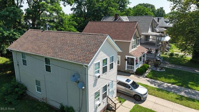 11219 Hopkins, Cleveland, OH 44108