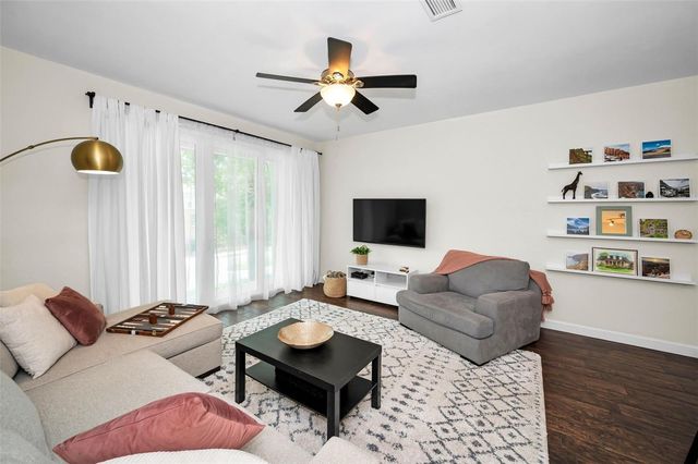 913 NORMANDY TRACE ROAD 913, Tampa, FL 33602