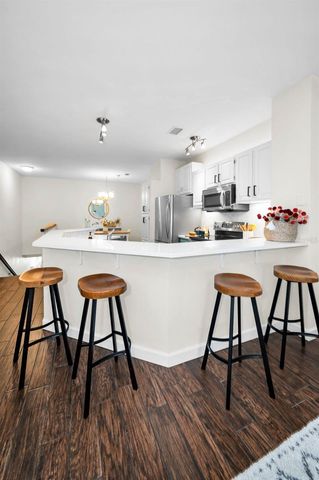 913 NORMANDY TRACE ROAD 913, Tampa, FL 33602