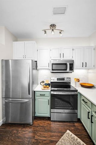 913 NORMANDY TRACE ROAD 913, Tampa, FL 33602