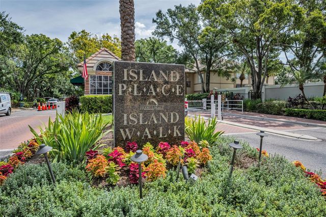 913 NORMANDY TRACE ROAD 913, Tampa, FL 33602