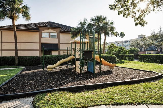 913 NORMANDY TRACE ROAD 913, Tampa, FL 33602
