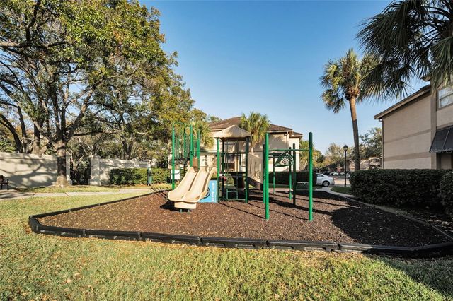 913 NORMANDY TRACE ROAD 913, Tampa, FL 33602