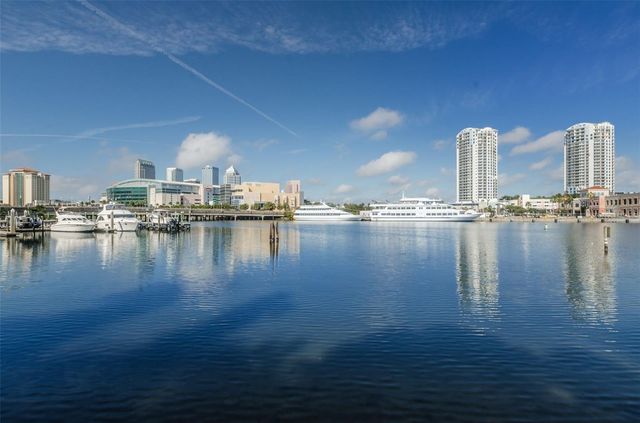 913 NORMANDY TRACE ROAD 913, Tampa, FL 33602