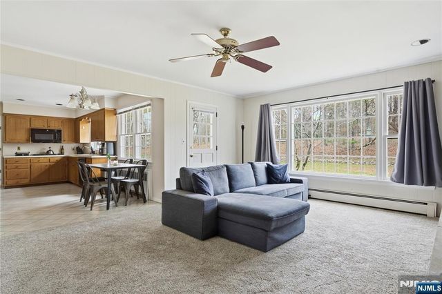 23 Jan River Drive, Upper Saddle River, NJ 07458