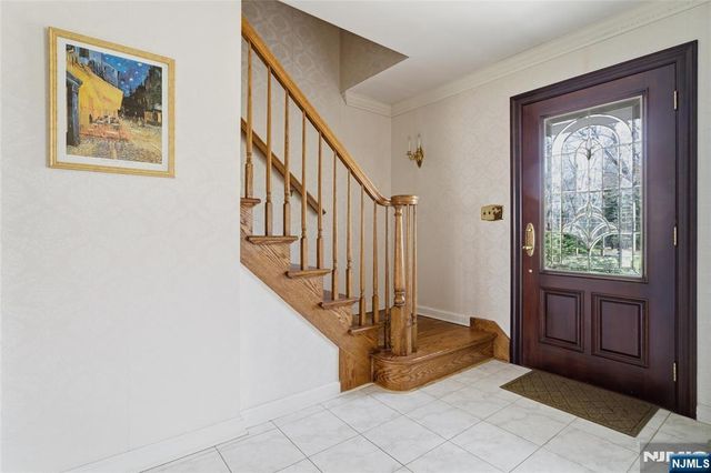 23 Jan River Drive, Upper Saddle River, NJ 07458