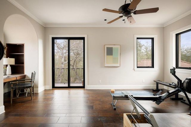 11 Ehrlich RD, Austin, TX 78746