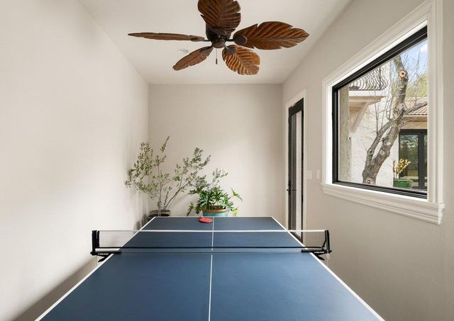 11 Ehrlich RD, Austin, TX 78746