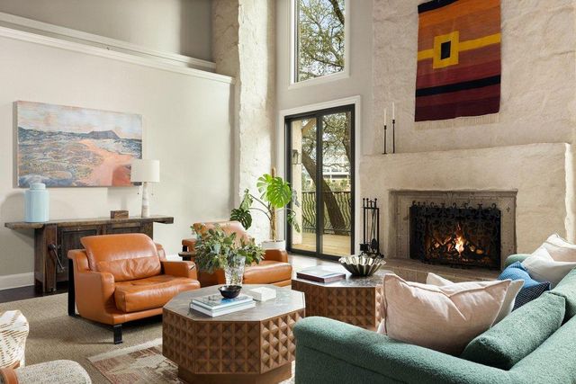 11 Ehrlich RD, Austin, TX 78746