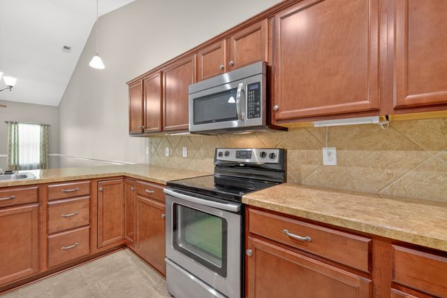 161 Plymouth Dr, Lebanon, TN 37087
