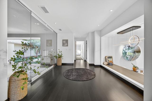 3636 Fair Oaks Blvd, Sacramento, CA 95864