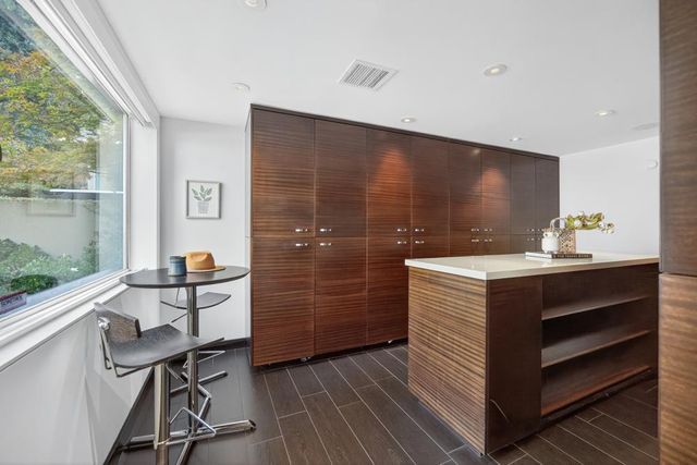 3636 Fair Oaks Blvd, Sacramento, CA 95864