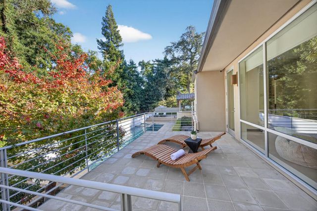 3636 Fair Oaks Blvd, Sacramento, CA 95864