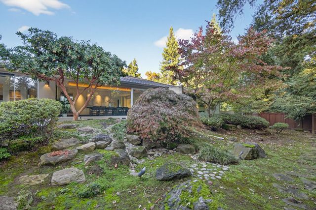 3636 Fair Oaks Blvd, Sacramento, CA 95864