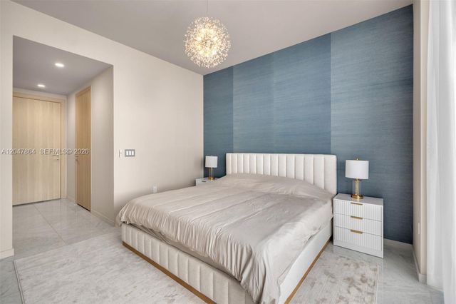 1000 Brickell Plz PH5203, Miami, FL 33131