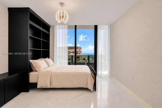 1000 Brickell Plz PH5203, Miami, FL 33131