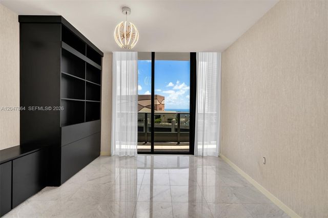 1000 Brickell Plz PH5203, Miami, FL 33131