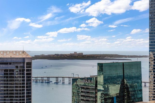 1000 Brickell Plz PH5203, Miami, FL 33131