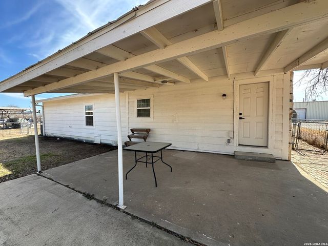 715 Walnut, Jourdanton, TX 78026