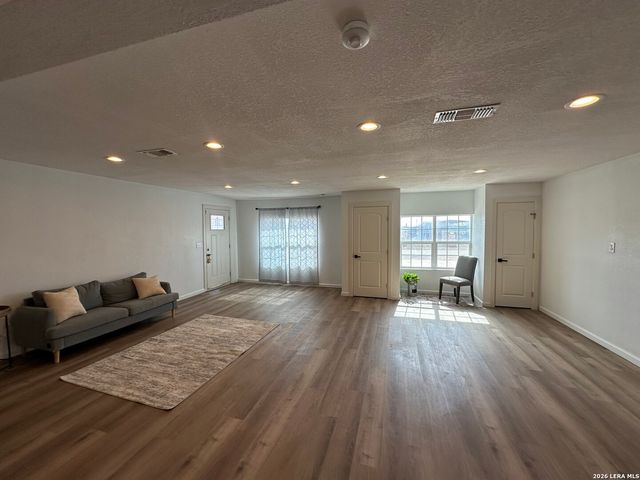 715 Walnut, Jourdanton, TX 78026