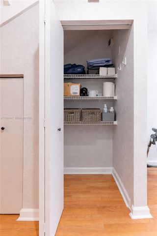 59 SE 3rd Ave, Hallandale Beach, FL 33009