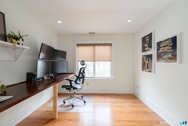 107 Parade Hill Road, New Canaan, CT 06840