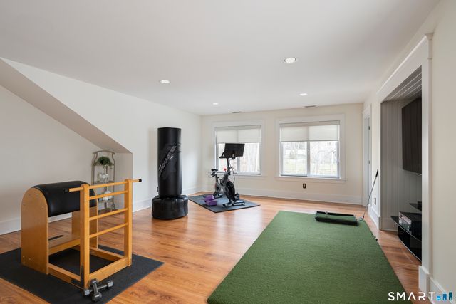 107 Parade Hill Road, New Canaan, CT 06840