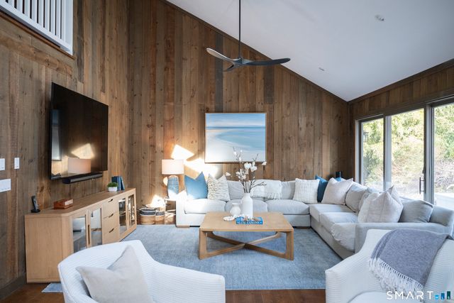 107 Parade Hill Road, New Canaan, CT 06840