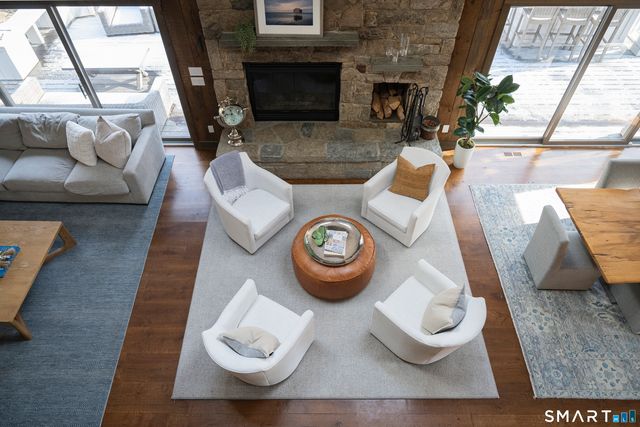 107 Parade Hill Road, New Canaan, CT 06840