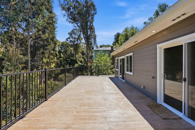 6188 Oakdale Avenue, Oakland, CA 94605