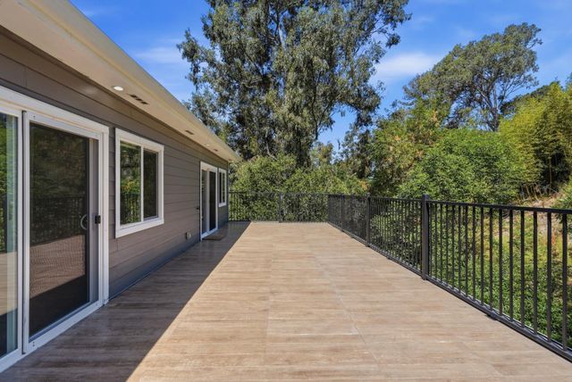 6188 Oakdale Avenue, Oakland, CA 94605