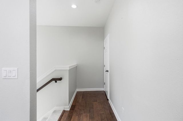 6188 Oakdale Avenue, Oakland, CA 94605