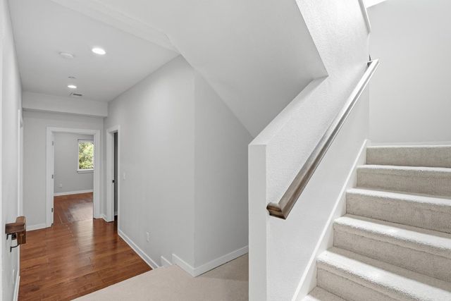 6188 Oakdale Avenue, Oakland, CA 94605