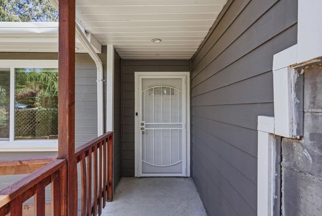 6188 Oakdale Avenue, Oakland, CA 94605