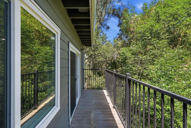 6188 Oakdale Avenue, Oakland, CA 94605