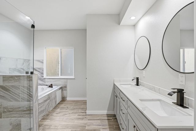 6188 Oakdale Avenue, Oakland, CA 94605