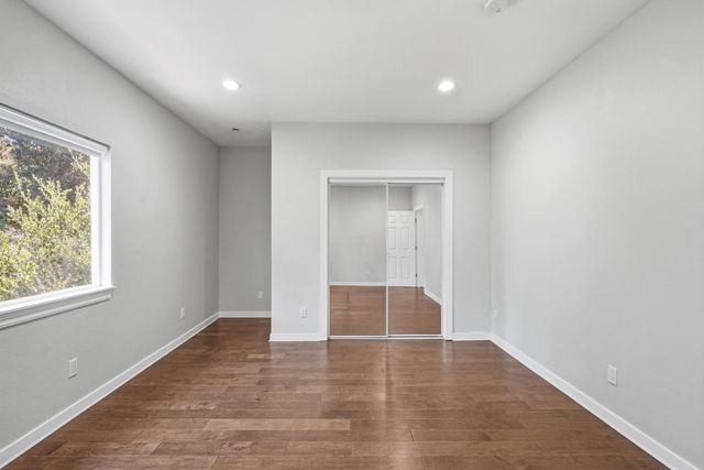 6188 Oakdale Avenue, Oakland, CA 94605