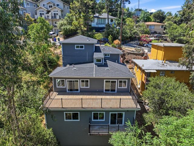 6188 Oakdale Avenue, Oakland, CA 94605