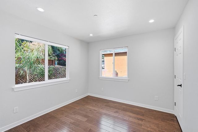 6188 Oakdale Avenue, Oakland, CA 94605