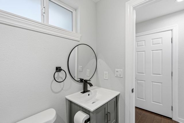 6188 Oakdale Avenue, Oakland, CA 94605