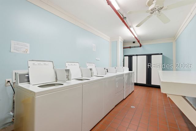 40 Folly Field Road 231, Hilton Head Island, SC 29928